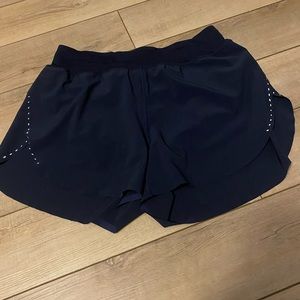 Lululemon Find Your Pace navy size 6. Excellent condition.